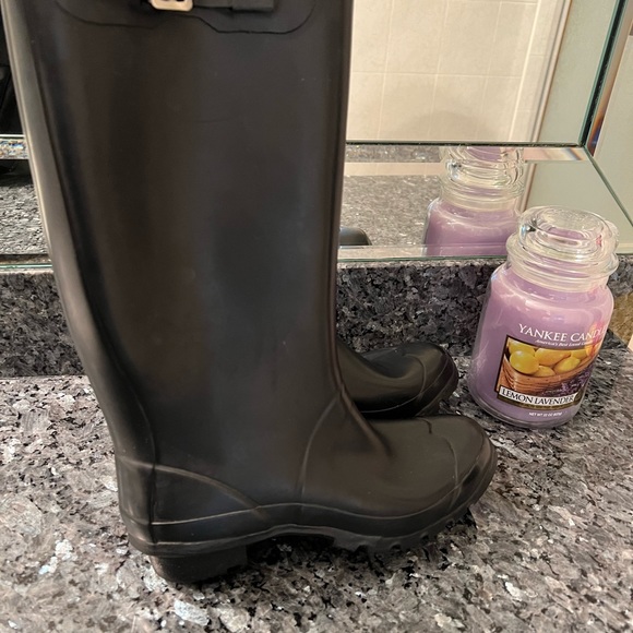 Hunter Original black Tall'Rain Boot classic finish rubber boot size 7 - Picture 3 of 4
